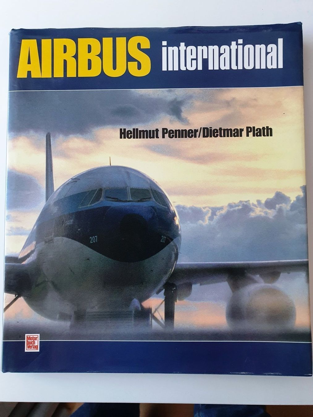 Libri: Buch "Airbus International" – Usato da Hettlingen venduto da Freak50