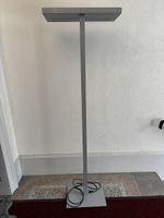 Stehleuchte Metall 2x TC-L 55W Swiss Made grau guter Zustand