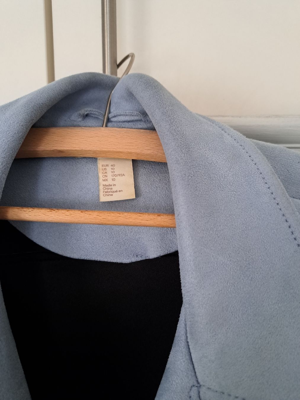 H&M Giacche: Hellblaue Kunstleiderjacke Suede – Usato da Uster venduto da sam_fpk2 2