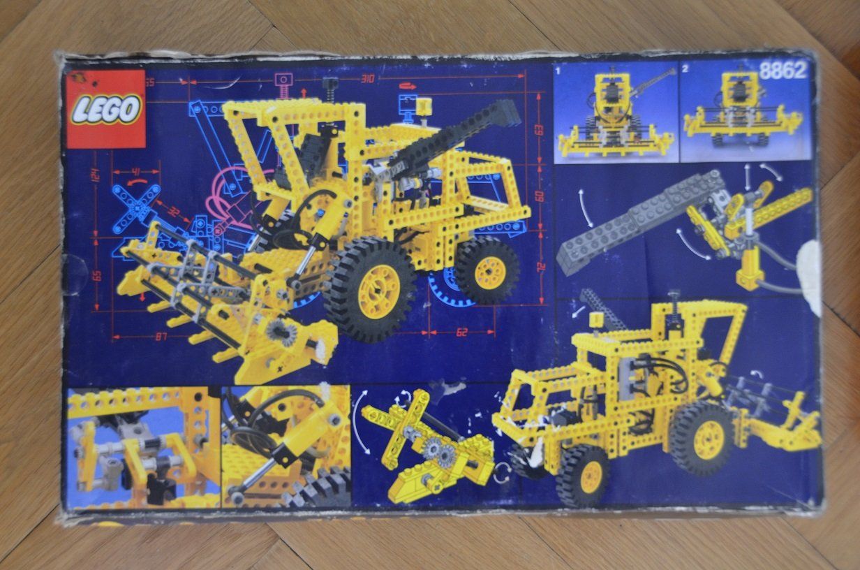 Lego Jouets: LEGO Technic 8862 Pneumatic 2 Modelle: Bagger + Mähdrescher – D'occasion à Zürich par kisten-karl 2