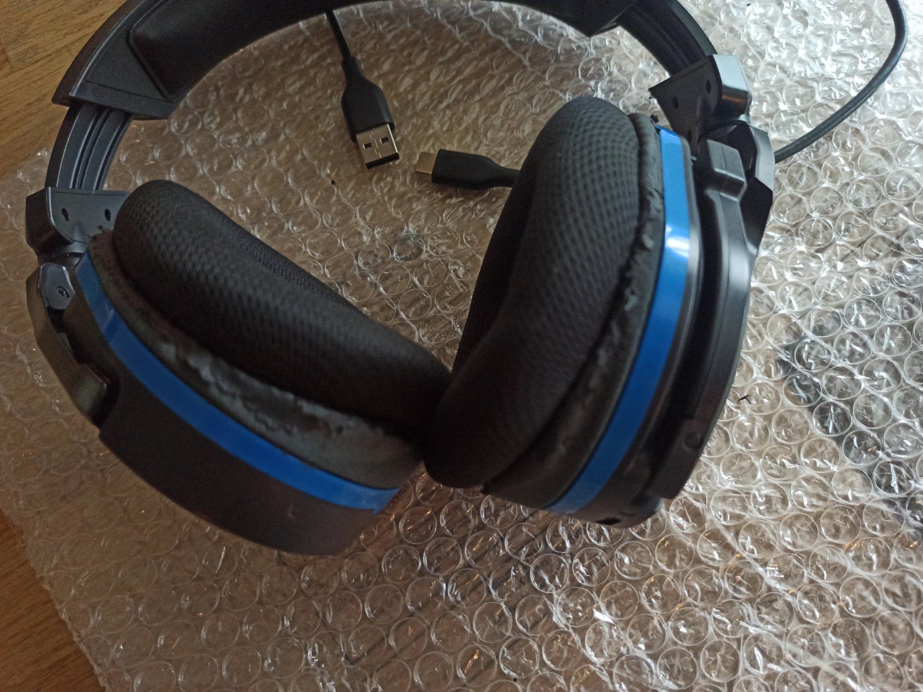 Sony Cuffie: Turtle Beach Stealth 600P Wireless Headset PS4 + Dongle – Usato da Oberweningen venduto da mar_87mx 2