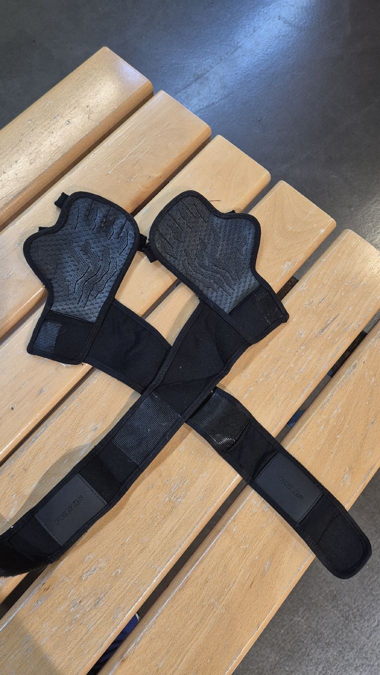 Handschuhe & Handstulpen: prozis Handschuhe – Gebraucht aus Embrach von Jokerdownhill85. 1