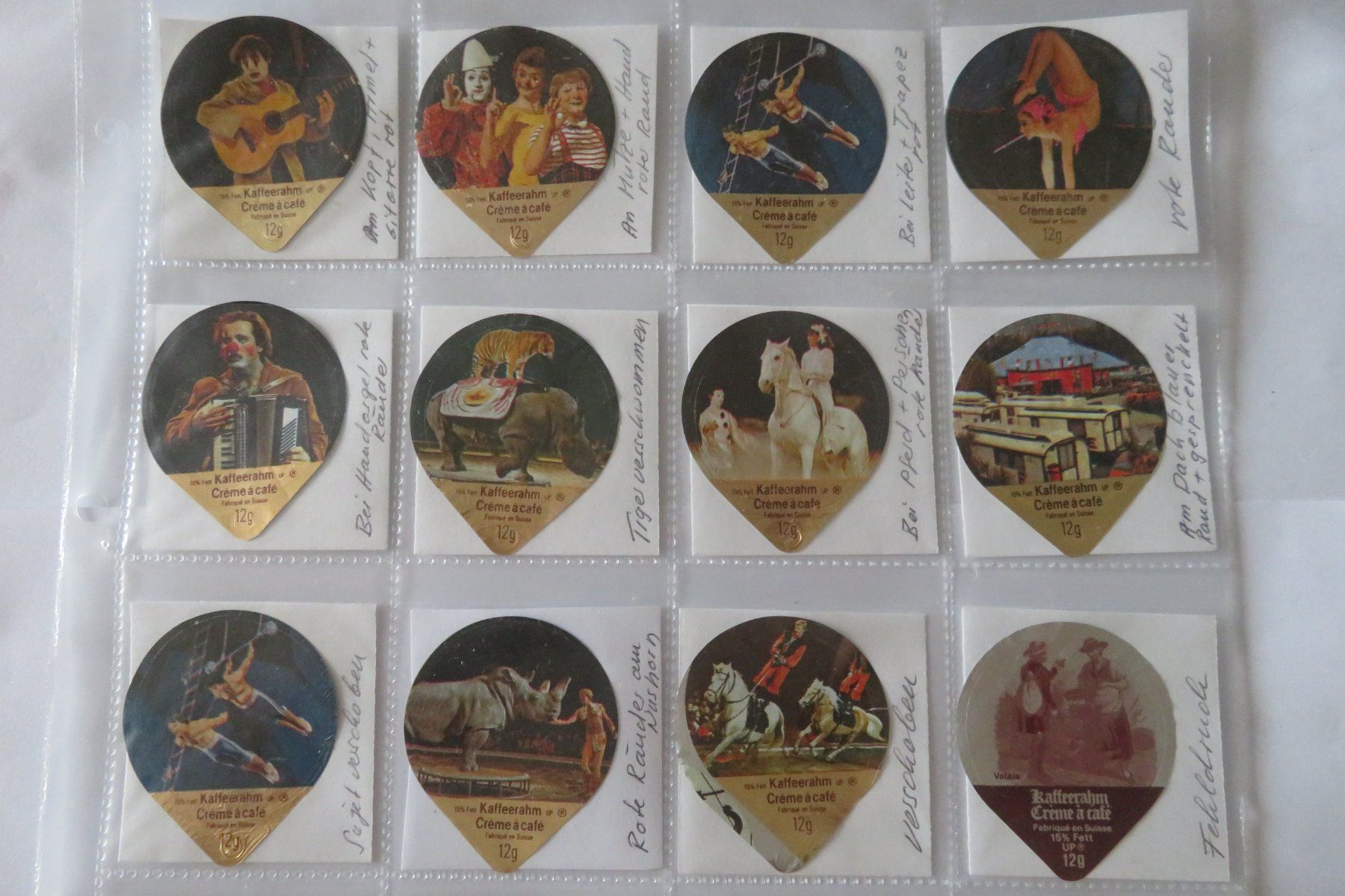 Kaffeerahmdeckel: 20 Deckeli mit versch. Fehler, Fehler gemäss Beschrieb – Gebraucht aus Seengen von 19.04.10.08 1