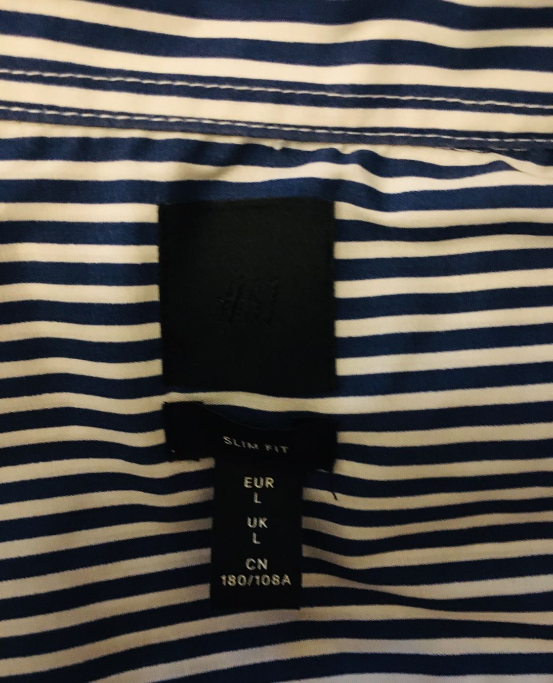 H&M Camicie: Herren Kurzarmige Hemd in gr.L – Nuovo (secondo la descrizione) da Wetzikon ZH venduto da Evogv 2