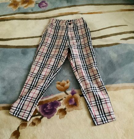 Super pantalon beige à carreaux style BURBERRY ,taille 36-38