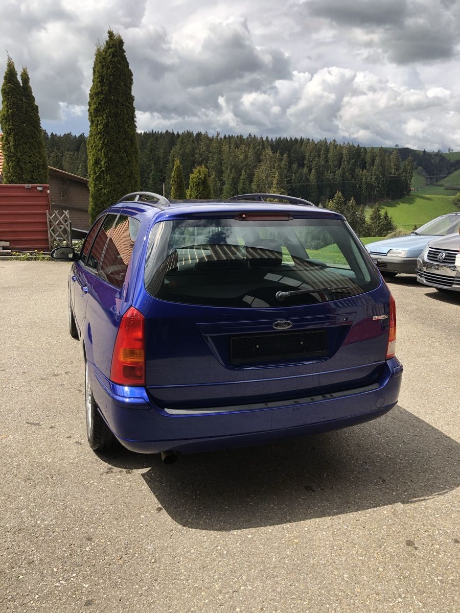Ford Automobili: Ford Focus ST 170  – Usato da Linden venduto da 007-Bond 2