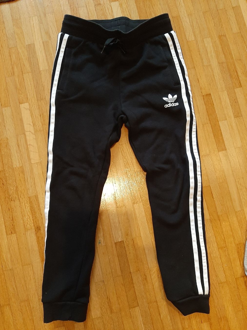 Hosen: Lot  Adidas  taille 140 – Neu (gemäss Beschreibung) aus Petit-Lancy von pecaesculca 2