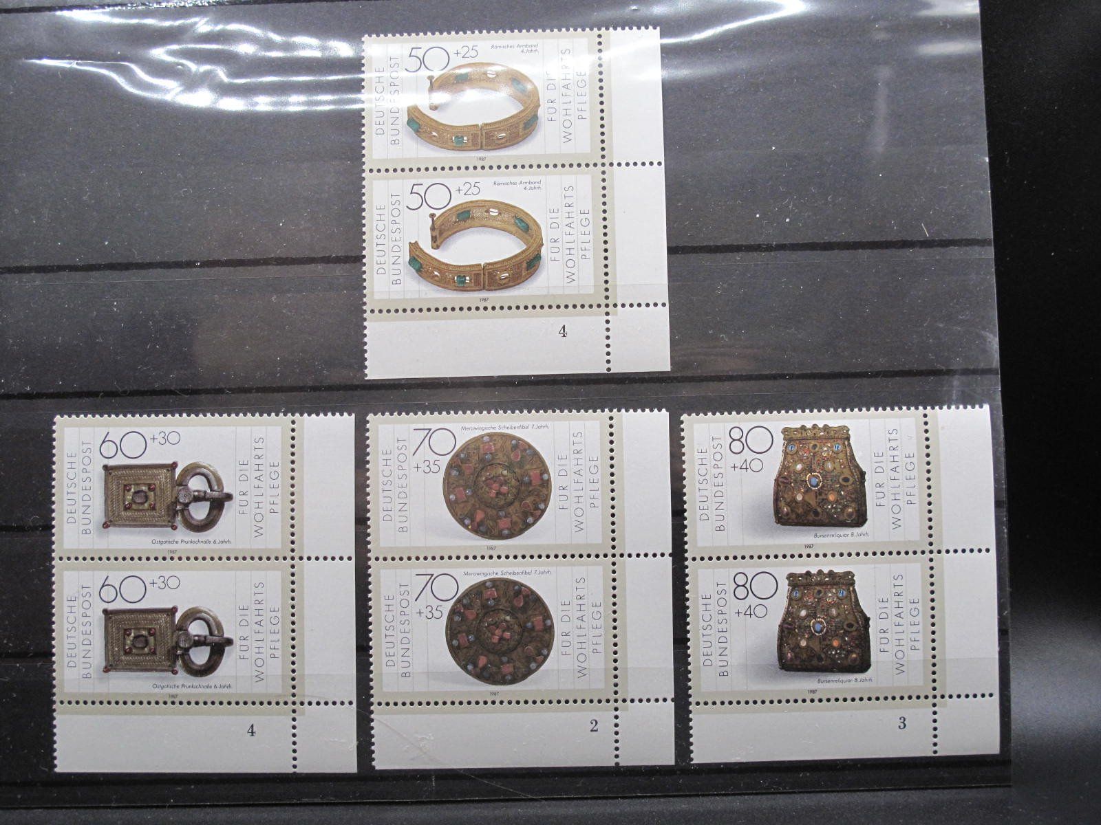 Tutti i francobolli: BRD 1987 Gold & Silberschmuck 2er ** – Usato da Wil SG venduto da fva01