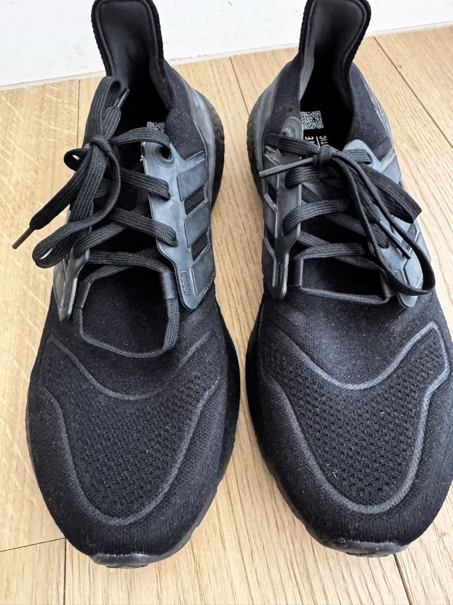 Adidas Herrenschuhe: Adidas Ultraboost Black - Grösse 42 – Gebraucht aus Uetikon am See von chr_r22y