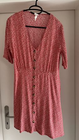 Rotes Sommerkleid von H&M mit Blumenmuster, Grösse 40