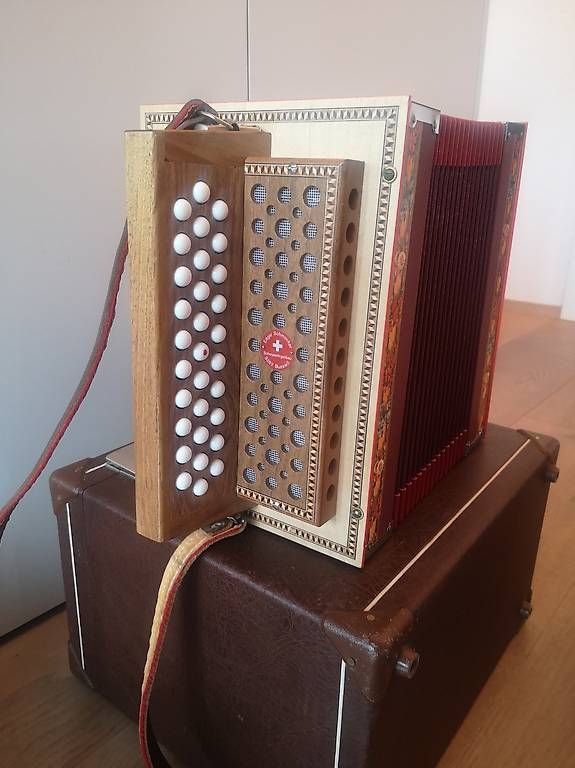 Strumenti musicali: Schwyzerörgeli Edgar Schmocker  – Usato da Unterägeri venduto da Schelby56 1