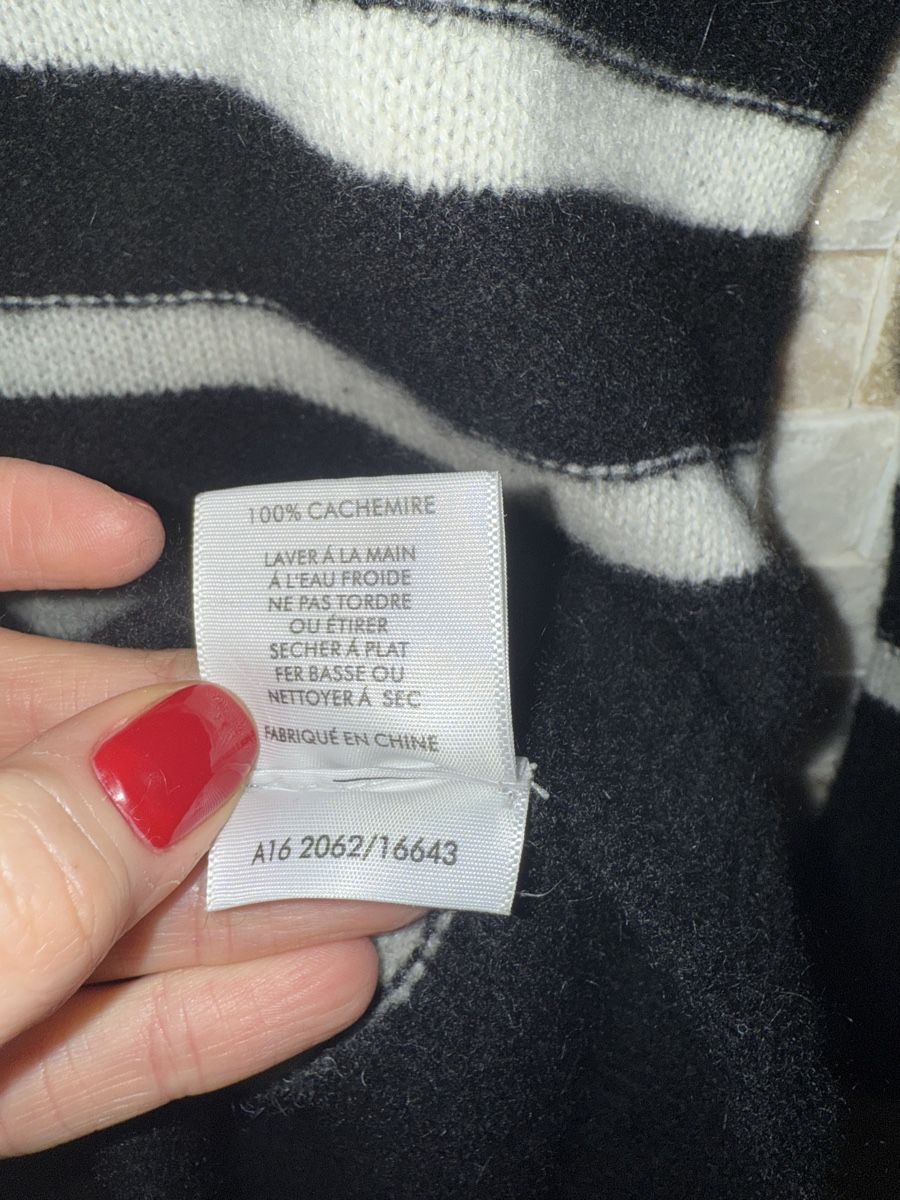 Maglioni & Felpe: Cashmere Pullover, Grösse S, schwarz-weiss gestreift. – Usato da Zürich venduto da JOD213 5