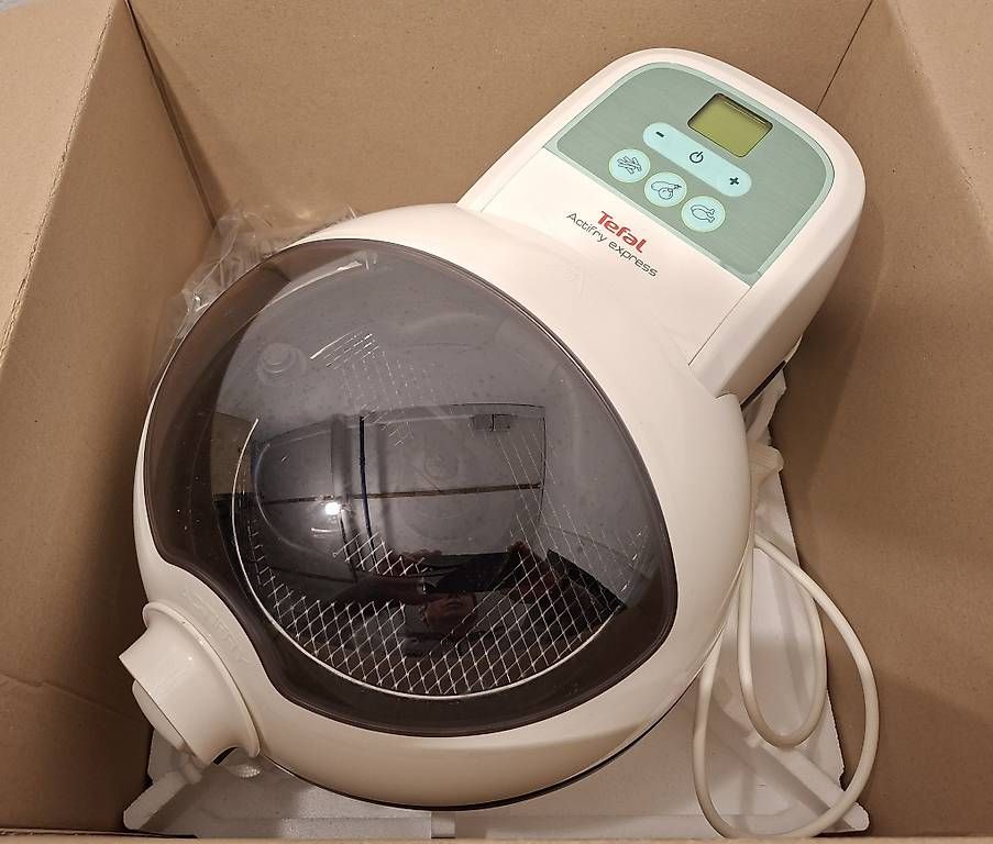 Küchengeräte: Tefal ActiFry Express – Gebraucht aus Orbe von Ptitutu 2