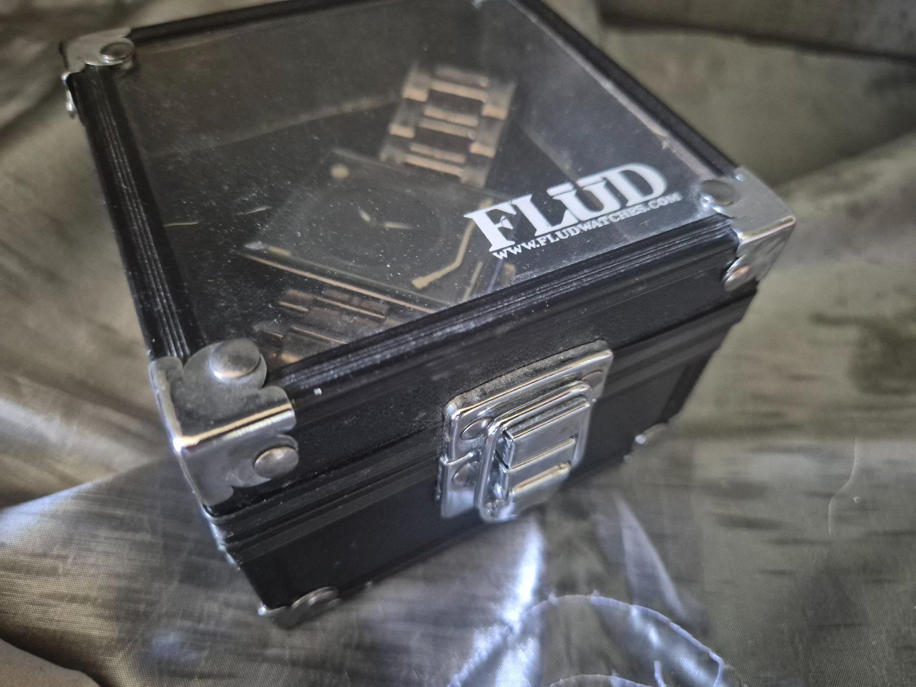 Orologi: DJ turntable FLUD Watch – Usato da Essertes venduto da onezoneplay 7