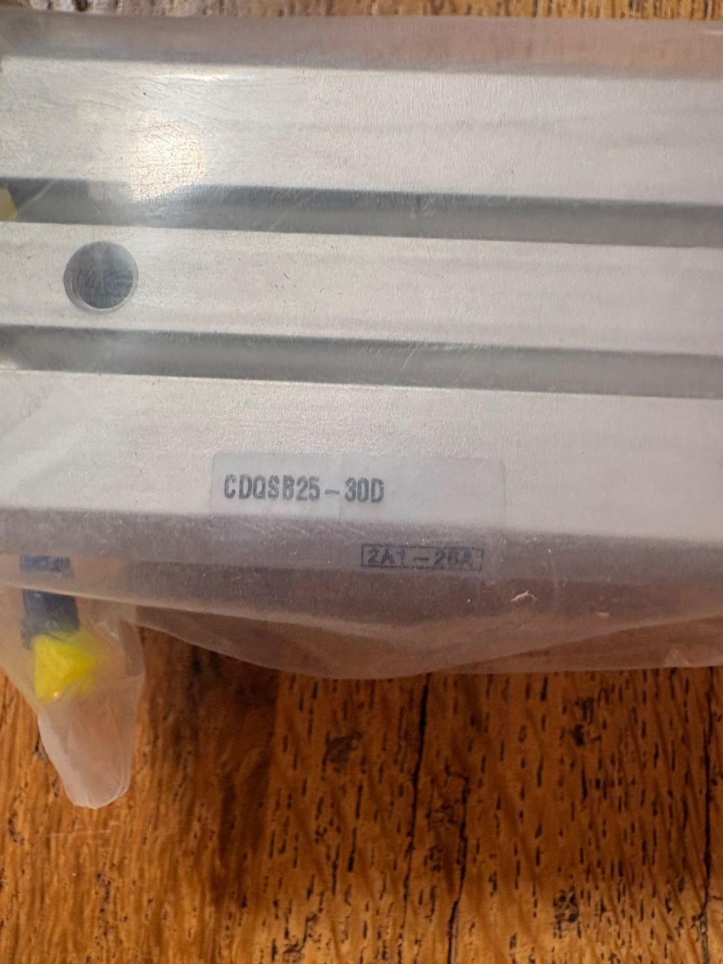 Sonstiger Industriebedarf: Kompaktzylinder CDQSB25-30D – Neu und originalverpackt aus Hedingen von Luana02 1