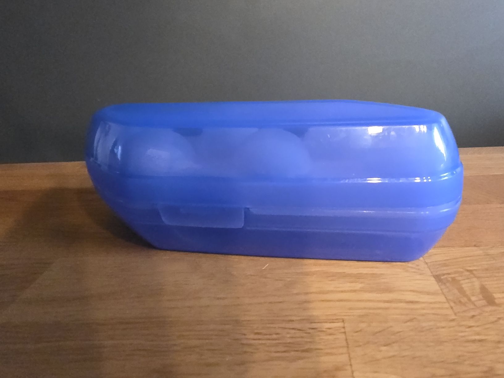 Tupperware Contenitori & Simili: Eierbox/Eierbehälter für 6 Eier - ideal fürs Picknick – Usato da Laufenburg venduto da may_r2st 2