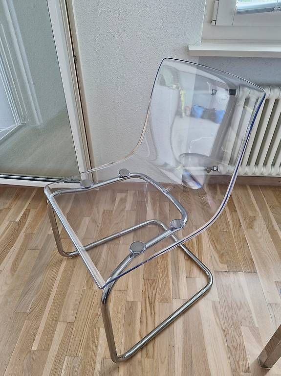 Set de table et chaises: Glastisch mit 8 Stühlen – D'occasion à Wängi par let_5rbx 1
