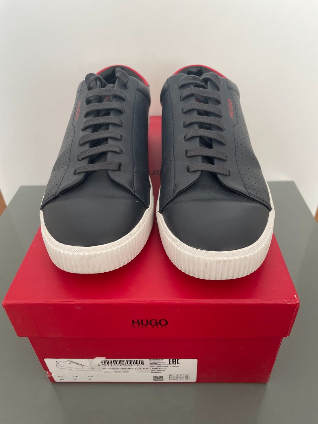 Hugo Boss Chaussures hommes: Hugo Boss Zero_Tenn_nals Trainers Dark Blue EU42 – D'occasion à Zürich par ger_p6mz