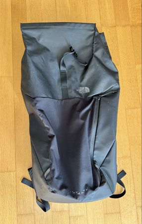 The North Face Peckham 27L