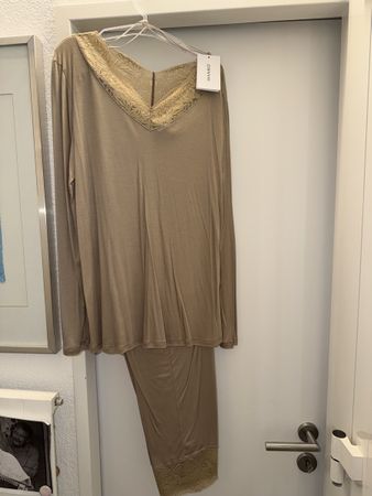 Pyjama HANRO s neu