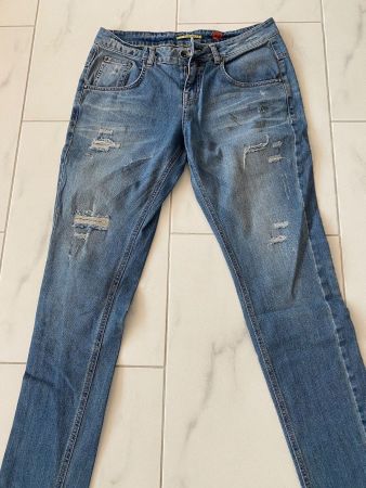 QS designed by Damen Jeans