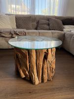 Couchtisch rustikal aus Wurzelholz mit Glasplatte 