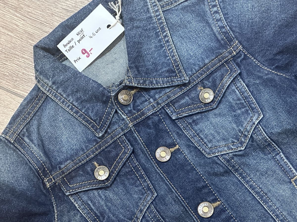Benetton Giacche & Cappotti: Veste Benetton neuve !!! - Taille 110 cm – Nuovo (secondo la descrizione) da Le Châble VS venduto da 027_aymon 1
