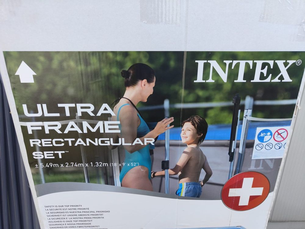 Intex Schwimmbad: Intex Ultra Frame Pool 5.49x2.74m mit Sandfilter und Heizung – Gebraucht aus Schweizersholz von trademaster_24 3