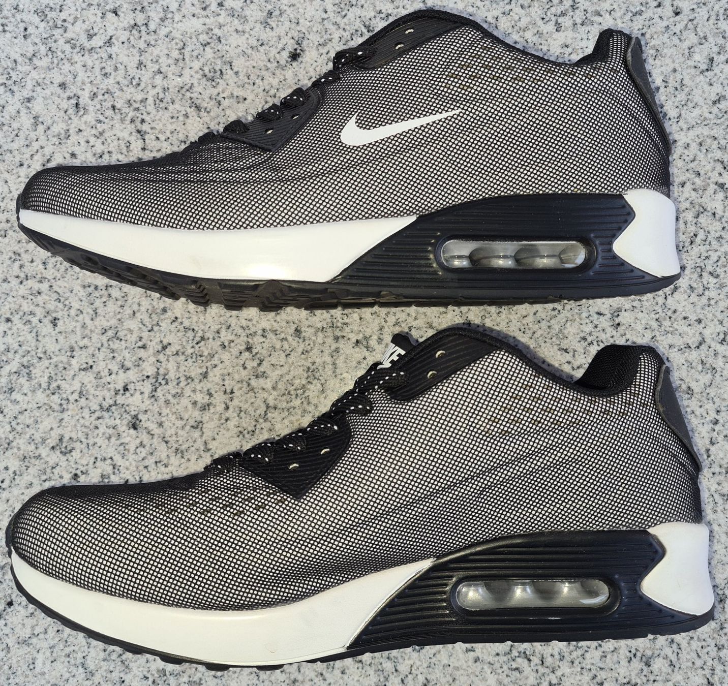 Nike Scarpe da uomo: NIKE Schuhe EUR-Gr. 43 – Usato da Münchenstein venduto da vitalfit 4
