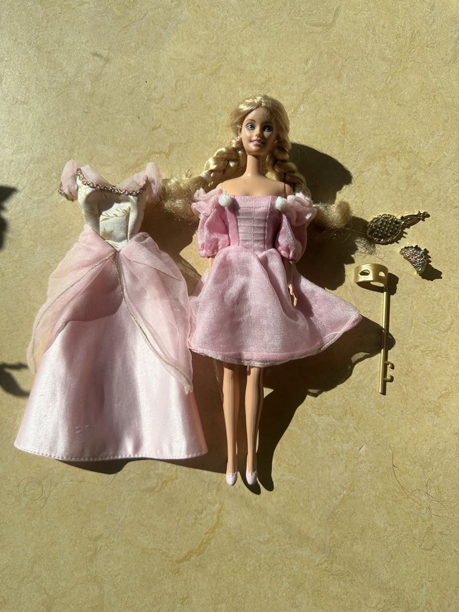Puppen: Barbie danseuse avec accessoires – Gebraucht aus Versoix von nol_7td7