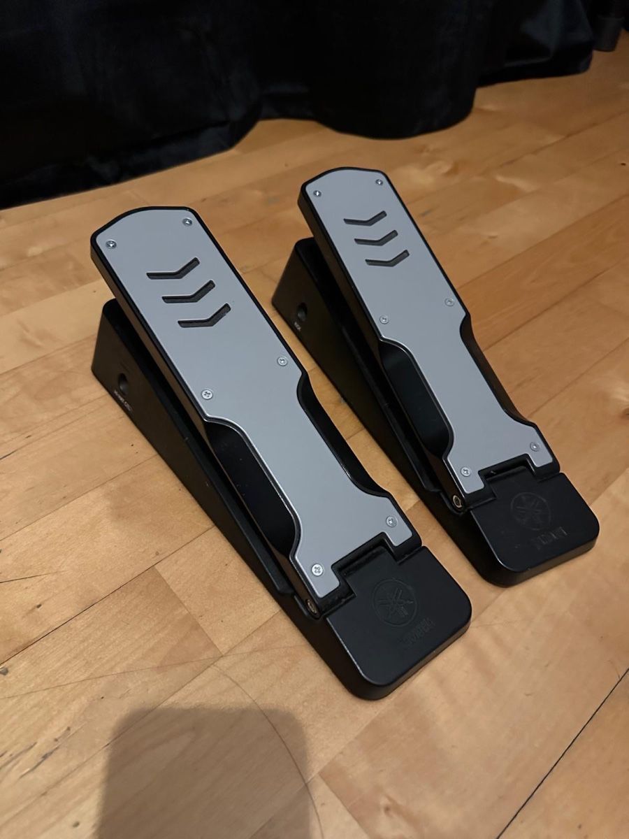 Yamaha Strumenti musicali: Batterie électronique Yamaha DTX - complète avec pédales – Nuovo (secondo la descrizione) da Le Lignon venduto da Crocogril 3