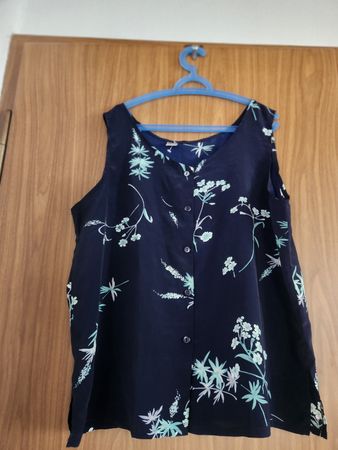 Chemisier soie  d'été bleu marine à fleurs XL/XXL