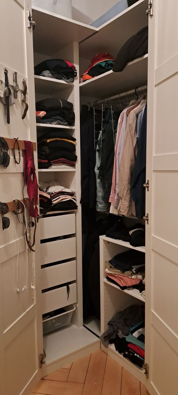Neuwertiger Eckschrank IKEA weiss (Gebraucht) in Meilen für CHF 130 – nur Abholung auf Ricardo kaufen