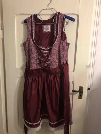 Dirndl Kleid burgunderfarben gemustert neuwertig