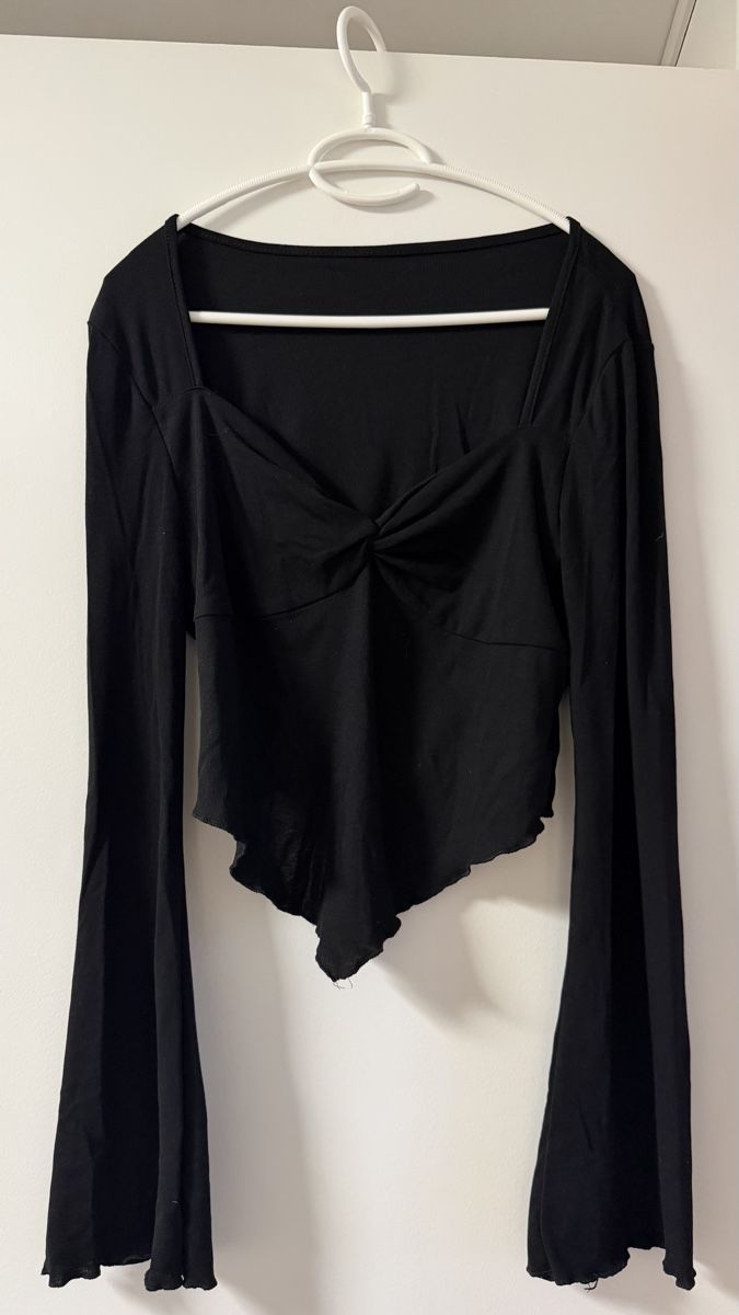 Pullover & Sweatshirts: Pulli – Gebraucht aus Bern von 18valeria__