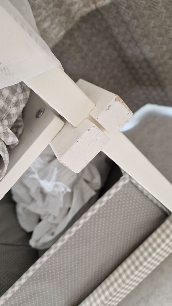 Letti: Babybett mit Zubehör – Usato da Mühlethal venduto da ultra-p4 4