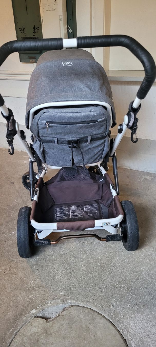 Britax Römer Carrozzine: Britax Go Next - Kombikinderwagen – Usato da Winterthur venduto da furrerlu 2