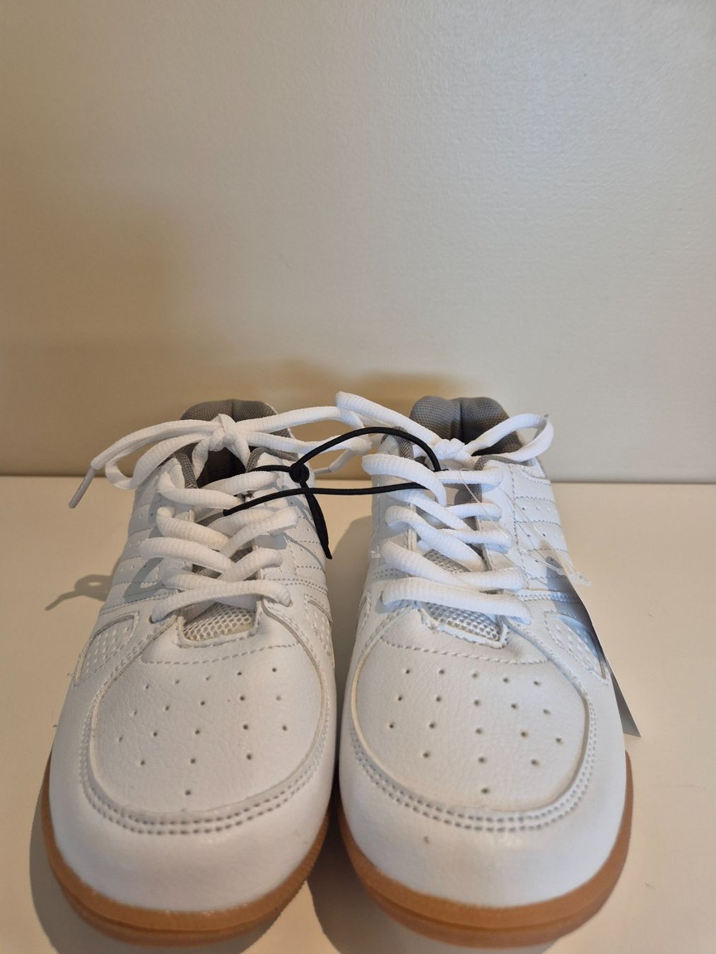 Scarpe per ragazzi: Turnschuhe weiss, Gr. 32 – Nuovo (secondo la descrizione) da Dietikon venduto da grafad 2