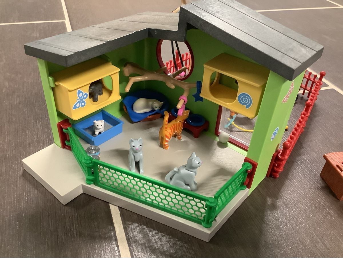 Playmobil Giocattoli: Playmobil Set Katzenhaus und Hasenstall – Usato da Brugg AG venduto da Sweety_pie 1