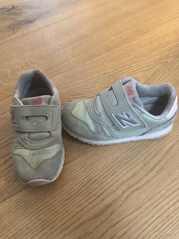 Scarpe da uomo: New Balance Sneaker Gr.27.5 – Usato da Worb venduto da janelle03 1