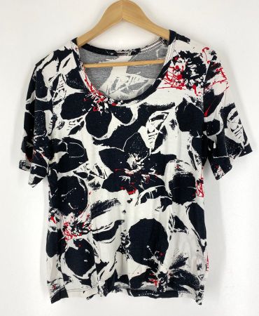T-Shirt schwarz,weiss, rot Grösse 44