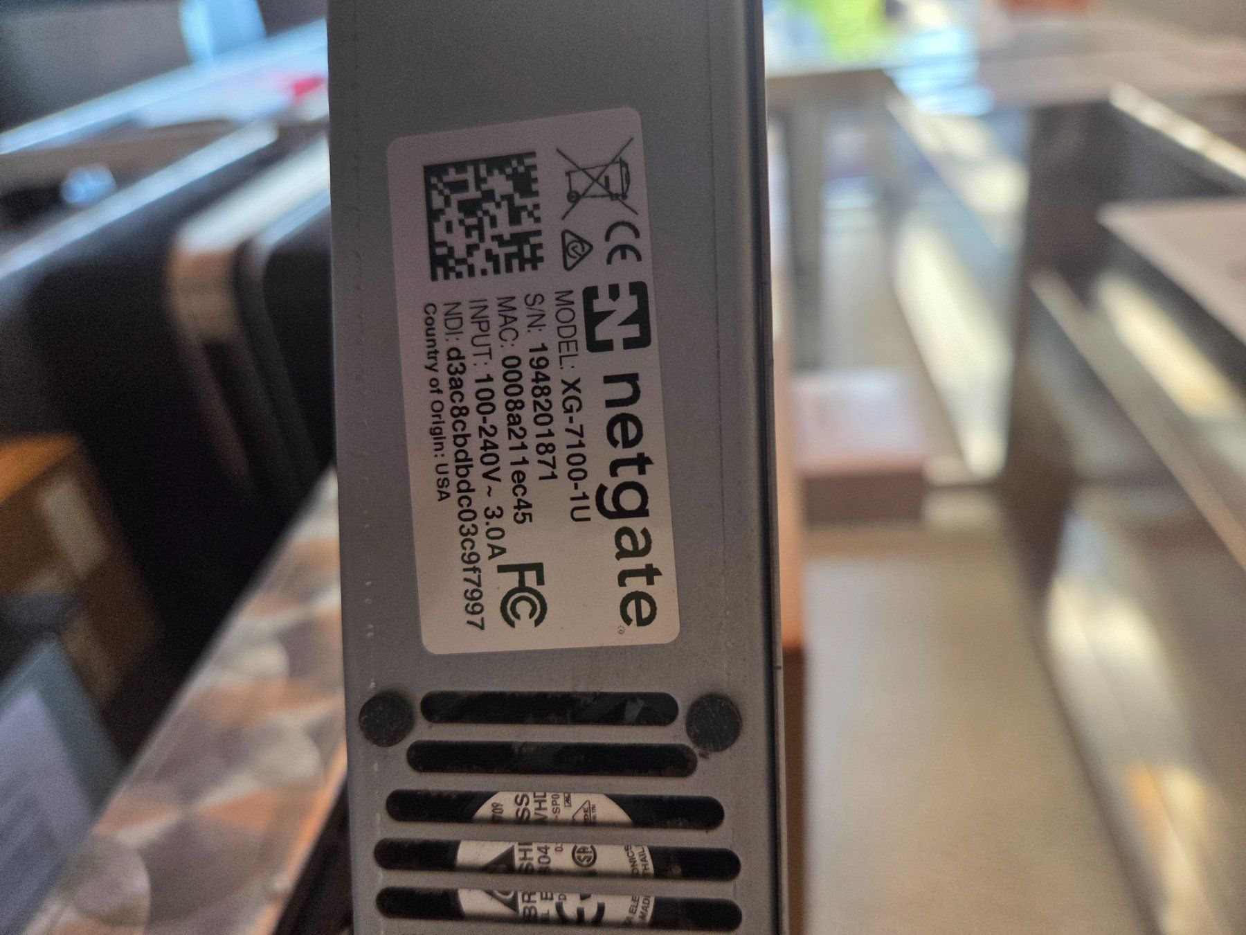 Pare-feu: Firewall Netgate 7100 – D'occasion à Ins par fisdom 1