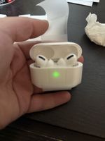 Apple AirPods Pro mit MagSafe Ladecase weiss neuwertig