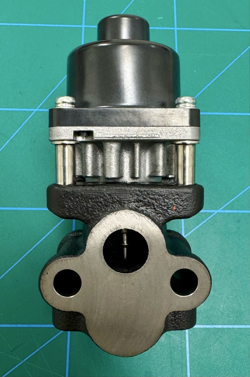 Subaru Tutti pezzi di ricambio auto: Subaru EGR Control Valve, + Dichtungsset – Nuovo e nell'imballaggio originale da Zürich venduto da Chris.GOW 2