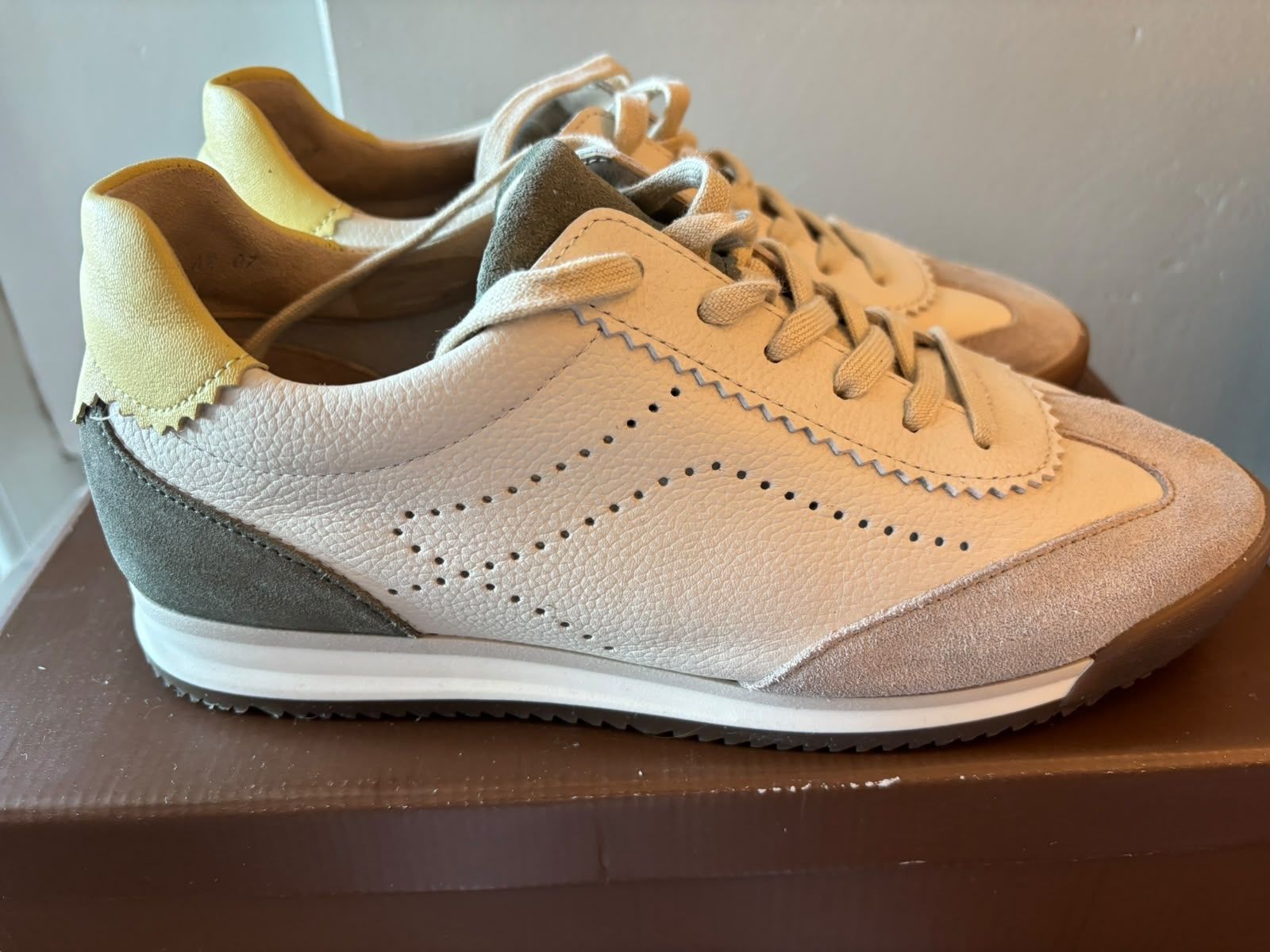Gabor Damenschuhe: Gabor Sneakers aus Leder – Neu und originalverpackt aus Bern von markus_1990 3