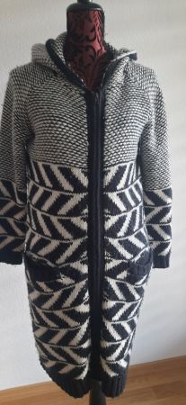 Kapuzenpullover roz S/ M Reserved