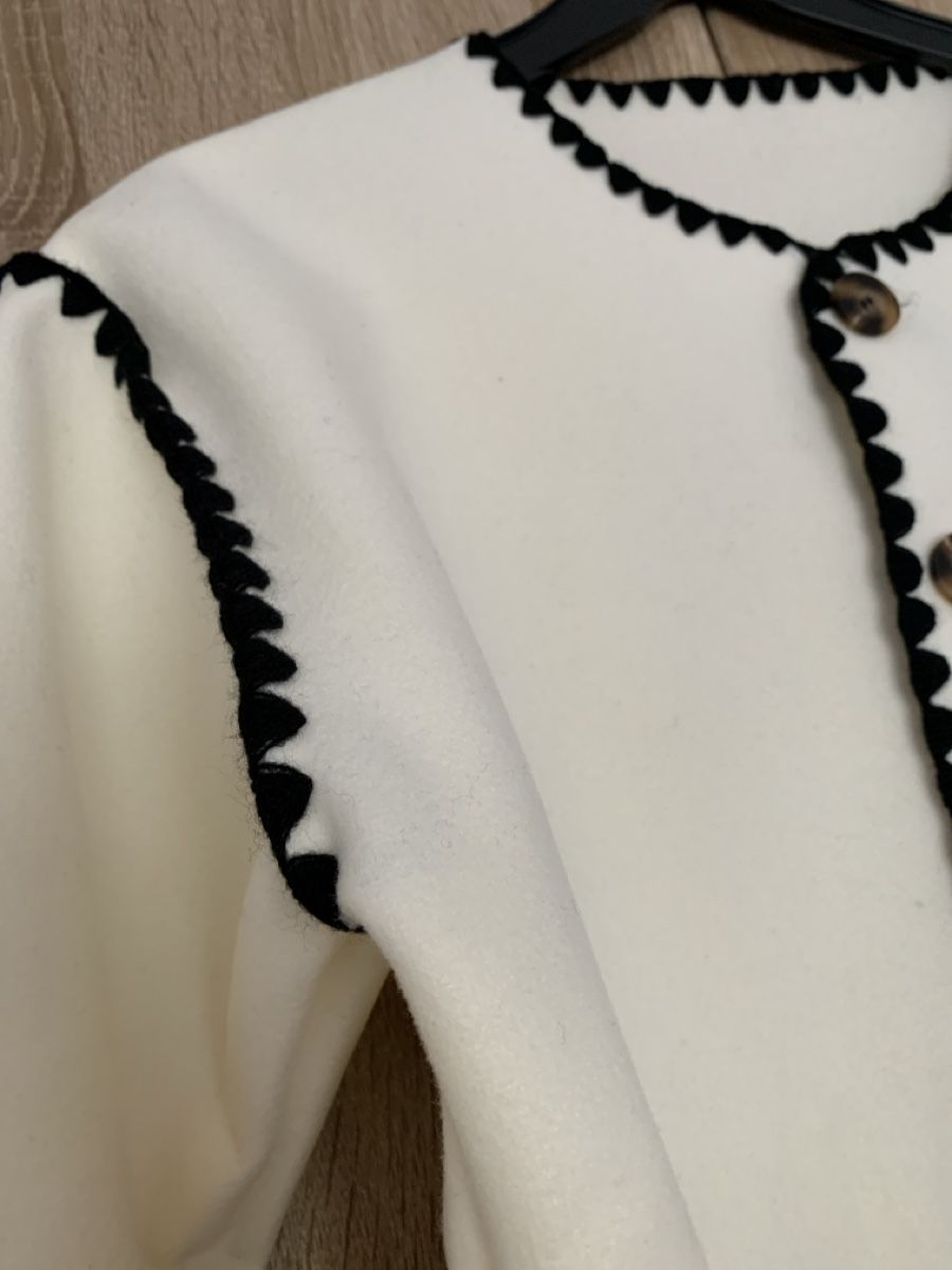 Off-White Giacche: Damen Jacke Farbe Off white Gr S – Nuovo (secondo la descrizione) da Nussbaumen AG venduto da brigitebardot 5