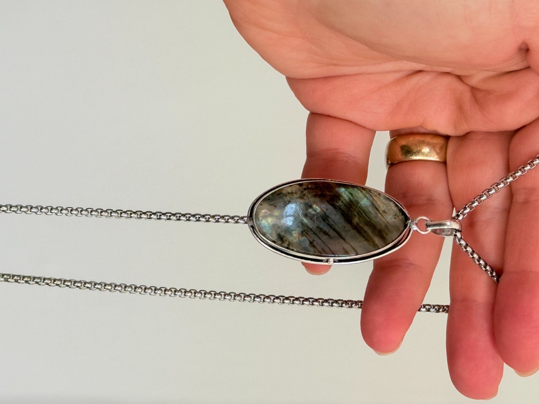 Catenine: Collier avec pendentif labradorite ovale – Nuovo e nell'imballaggio originale da Genève venduto da AWWA 8