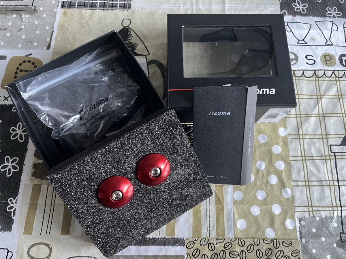 Rizoma Toutes les pièces détachées moto: Rizoma terminali manubrio  – Neuf (Voir description) à Arosio par pep_y2gj 1
