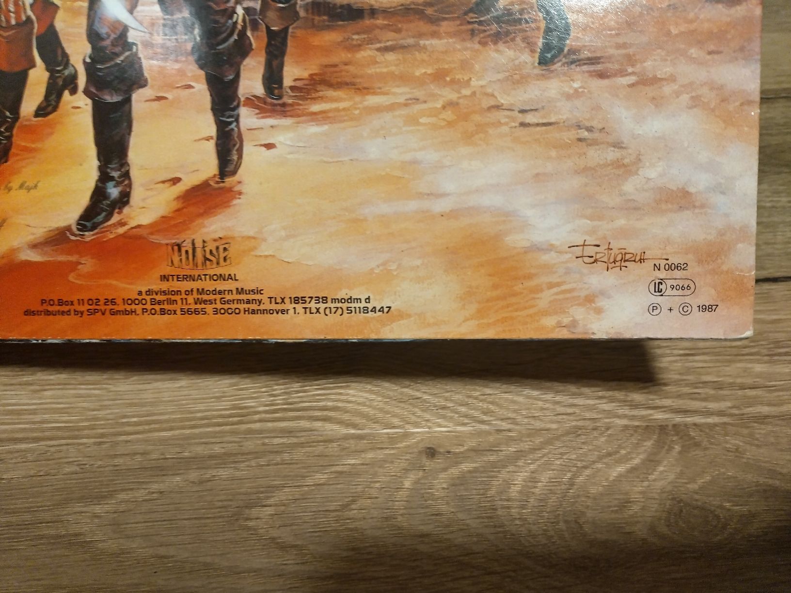 Dischi in vinile: Running Wild - Under Jolly Roger – Usato da Menznau venduto da khold82 2